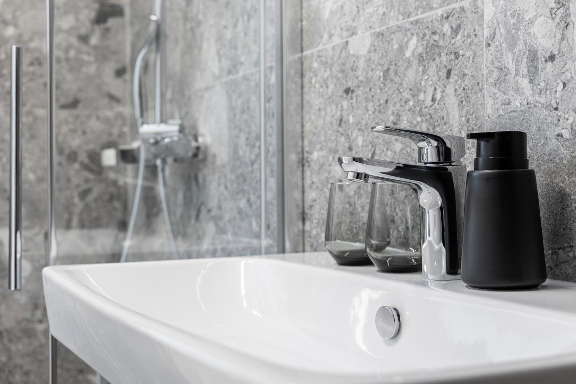 Kiechls Homebase - Adults Only تارينز المظهر الخارجي الصورة
